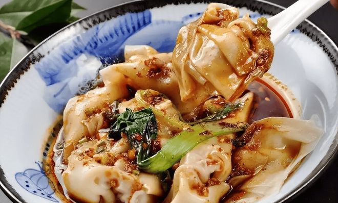 都吃美食喝美酒回国后却集体破防！PG麻将胡了大量乌克兰游客涌入成(图4)